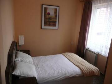 Фото номера Двухместный номер с 1 кроватью Отель Azymut Hotel &amp; Restaurant г. Andrespol 4