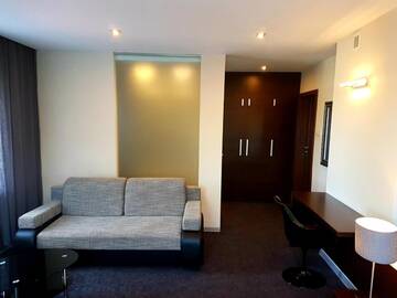 Фото номера Двухместный номер Делюкс с 1 кроватью Отель Azymut Hotel &amp; Restaurant г. Andrespol 6