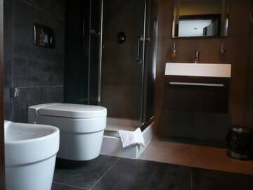 Фото номера Двухместный номер Делюкс с 1 кроватью Отель Azymut Hotel &amp; Restaurant г. Andrespol 15